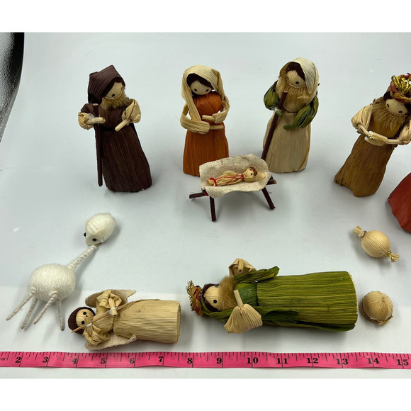 Vintage Set Corn Husk Dolls Christmas Nativity Scene 8 Pieces Handmade Decor - Picture 2 of 10